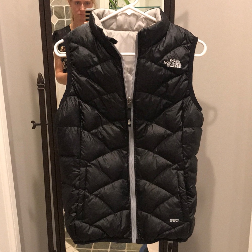 North Face puffer jacket, reversible gray / black